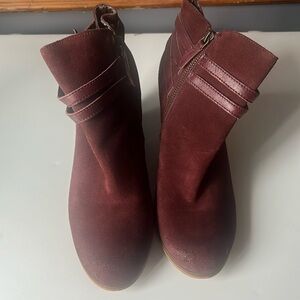 3/$15. Ladies booties 10.5